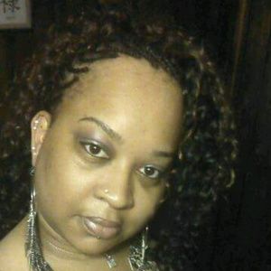 Meet your Posher, Deandra